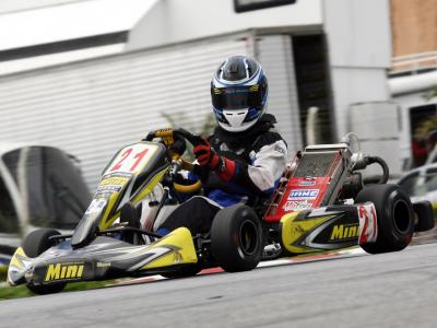 Copa Brasil de Kart tem paraibano na pole da Júnior Menor