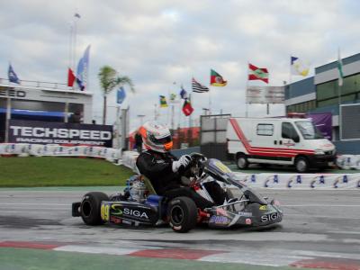 Brasiliense larga na frente na Sênior B na Copa Brasil de Kart