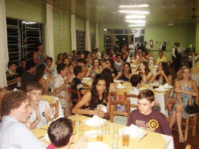 Natação do Comercial celebra ano de conquistas com jantar