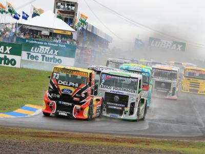 Totti quer encerrar o ano entre os três melhores da F-Truck