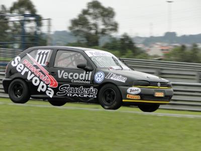 Geovane Ciesielski busca a vitória na abertura da Copa Pinhais