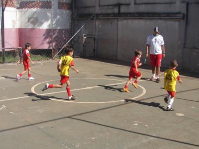 Comercial promove torneio de Futsal Street