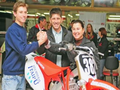 Menegazzo promete temporada de títulos no Motocross