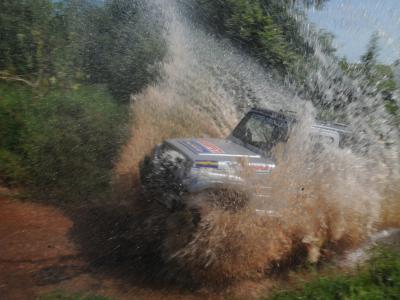 Jeep Clube de Curitiba realiza prova experimental do Transparaná