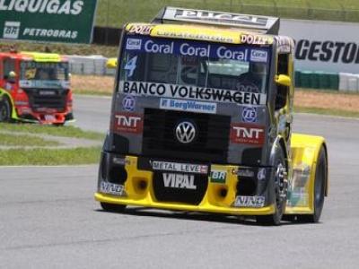 Felipe Giaffone é o campeão da F-Truck 2009