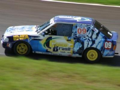 Miguel Laste testa o novo carro no final do mês em Cascavel