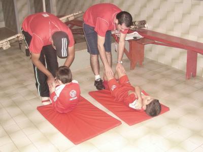 Futsal do Comercial faz avaliação física em alunos da escolinha