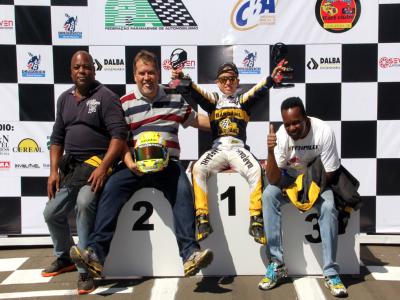 Aizza sagra-se campeão do Paranaense de Kart