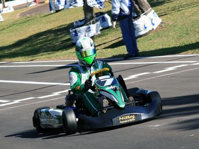 Heinen conquista primeiro título nacional