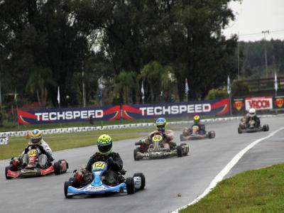 Brasileiro de Kart encerra treinos livres no Velopark