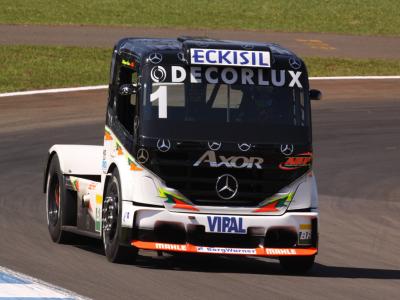 Tetracampeão da Fórmula Truck larga na segunda fila em Londrina