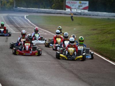 Paranaense de Kart atrai pilotos do Paraná, SC e do Paraguai