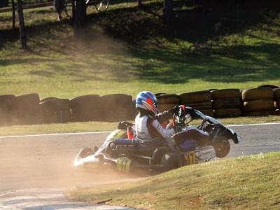 Paranaenses dominam as provas da tarde no Paranaense de Kart