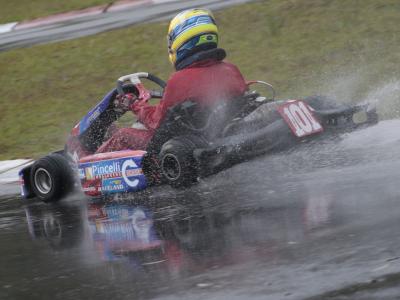 Jonathan Louis é tetracampeão Paranaense de Kart