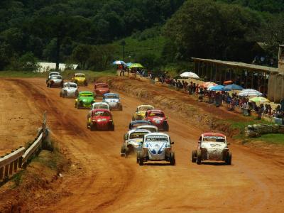 Campeões da Velocidade na Terra recebem prêmios em Ponta Grossa