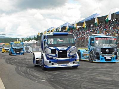 Totti tenta surpreender novamente em Interlagos