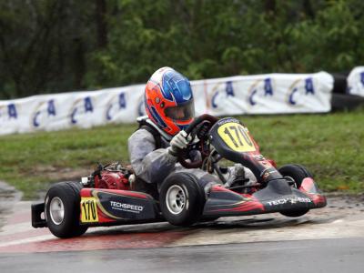 Pedro Braga conquista a vitória na categoria Cadete no Velopark