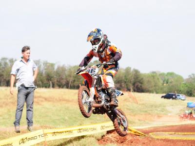 Motocross supera expectativas em Assis Chateaubriand