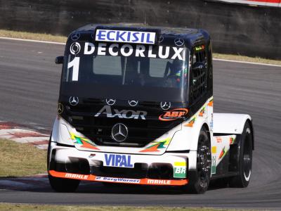 Tetracampeão da Fórmula Truck larga na 2ª fila em Interlagos