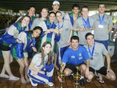 Nadadores do Comercial colocam Cascavel em 2º lugar nos Japs