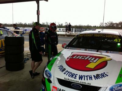 Helio Castroneves faz testes Ford Falcon na Austrália