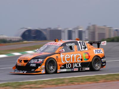 Rodrigo Sperafico diz estar longe da vitória no Tarumã