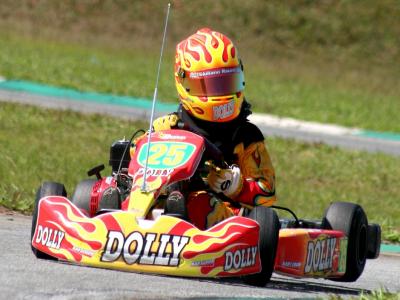 Dois acidentes atrapalham Giuliano Raucci no Paulista de Kart