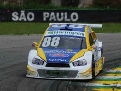 Sperafico e Fraga largam na primeira fila na Stock Car