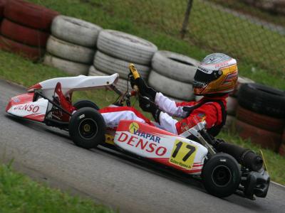 Myasava espera nível elevado no Paranaense de Kart de 2011