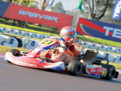 Manuel Júnior mostra evolução no Brasileiro de Kart