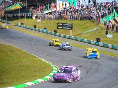 Sexto em Brasília, Rodrigo Sperafico dá salto na Stock Car