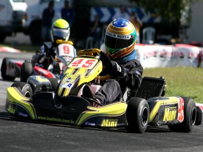 Matheus Rotta feliz com o titulo de vice-campeão Brasileiro