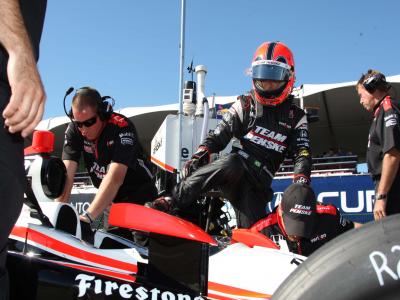 Helio Castroneves vence em Edmonton, mas recebe punição