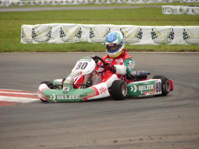 Felipe Fraga volta ao kartódromo de sua estréia