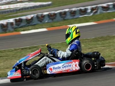 Casagrande corre pela 1ª vez no Kartódromo de Interlagos