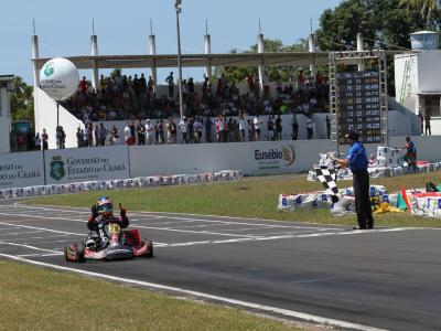 AndrÃ© Nicastro Ã© o campeÃ£o da categoria Graduados no CearÃ¡