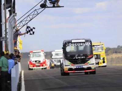 Wellington Cirino vence a F-Truck em Campo Grande