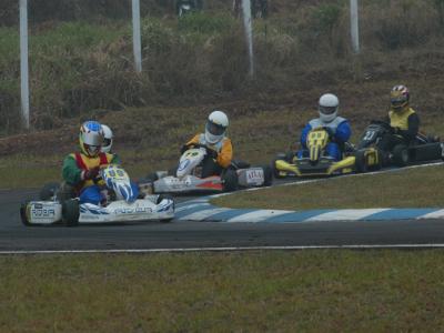Rogério Barreto estréia na Copa Paraná de Kart