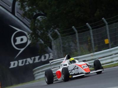 Myasava disputa amanhã a penúltima etapa do FIA-F4 no Japão