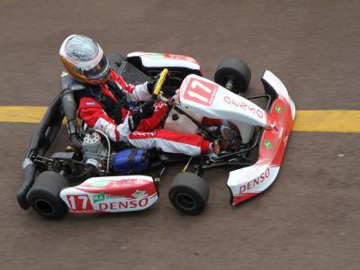 Gustavo Myasava faz boa estreia no Paulista de Kart