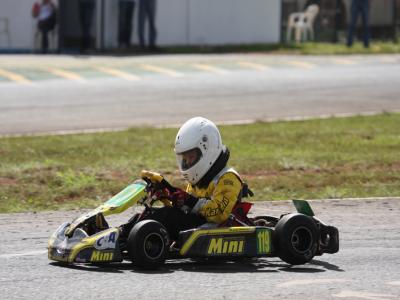 Kart Mini conquista títulos na Copa Centro-Oeste