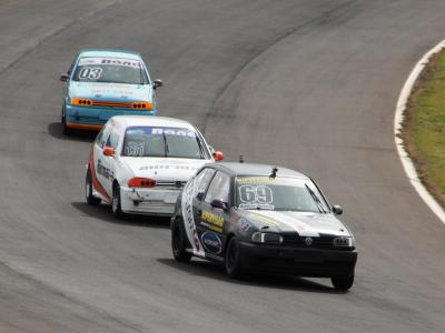 Irmãos Carta disputam duas categoria no Metropolitano de Curitiba