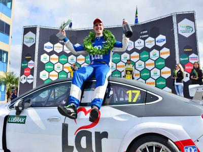 Daniel Kaefer vence corrida 2 do Marcas em Curitiba