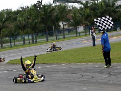 Aizza larga na 1ª fila na final da Cadete na Copa das Federações