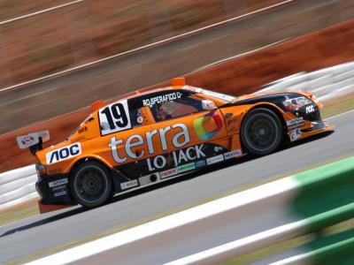 Reabastecimento leva Rodrigo Sperafico ao 3º lugar na Stock Car