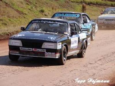 Tito Morestoni mantém a liderança da Stock Car Opala em SC