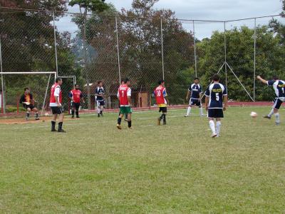 Comercial promove torneios-relâmpago de Futebol Suíço e Vôlei