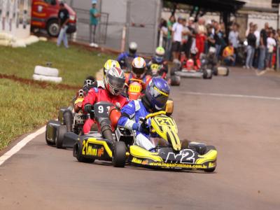 Paraná realiza em Campo Mourão a Copa das Associações de Kart