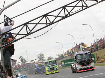 Piquet quer repetir vitória do ano passado em Brasília