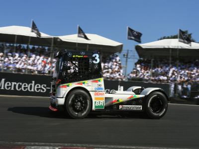 Piquet mantém a liderança do campeonato